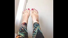 Louis-Vuitton reccomend model feet instagram