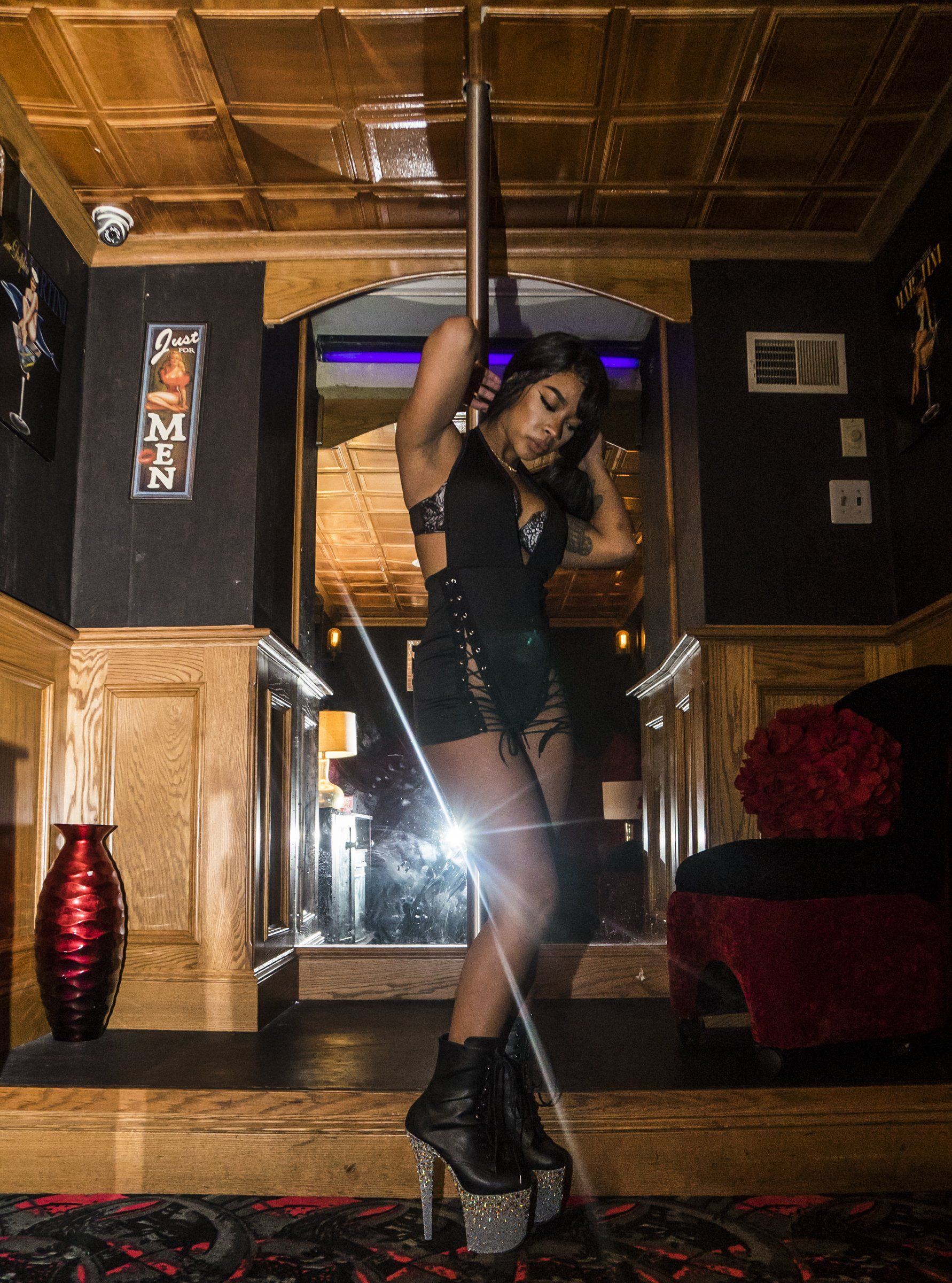 Tomahawk reccomend Baltimore strip club vip room