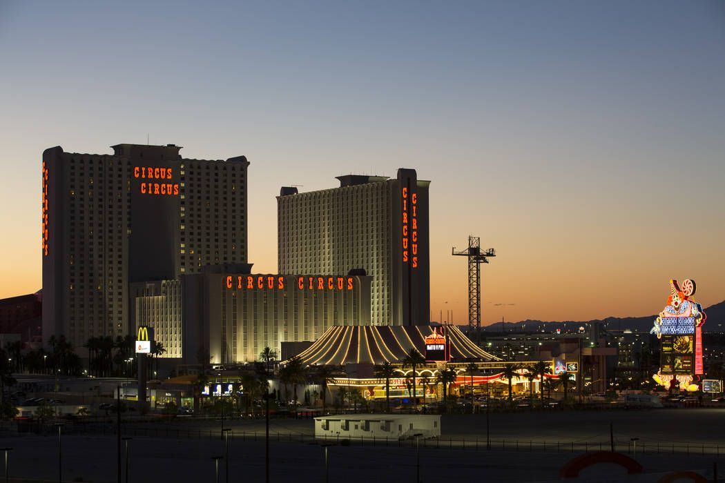 Neptune reccomend Find cheap rooms on the las vegas strip