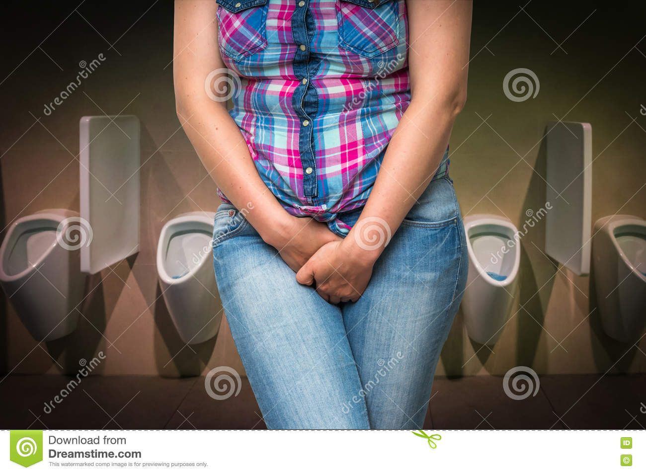 best of Pee crotch Hold bladder