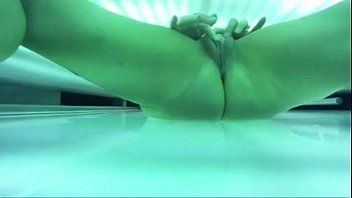 Sub reccomend Nude tanning bed cams