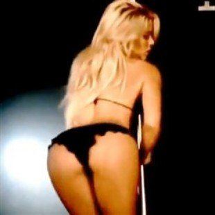 Shakira nude sex video
