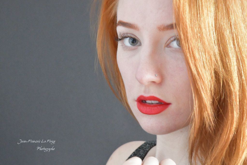 Leona redhead models