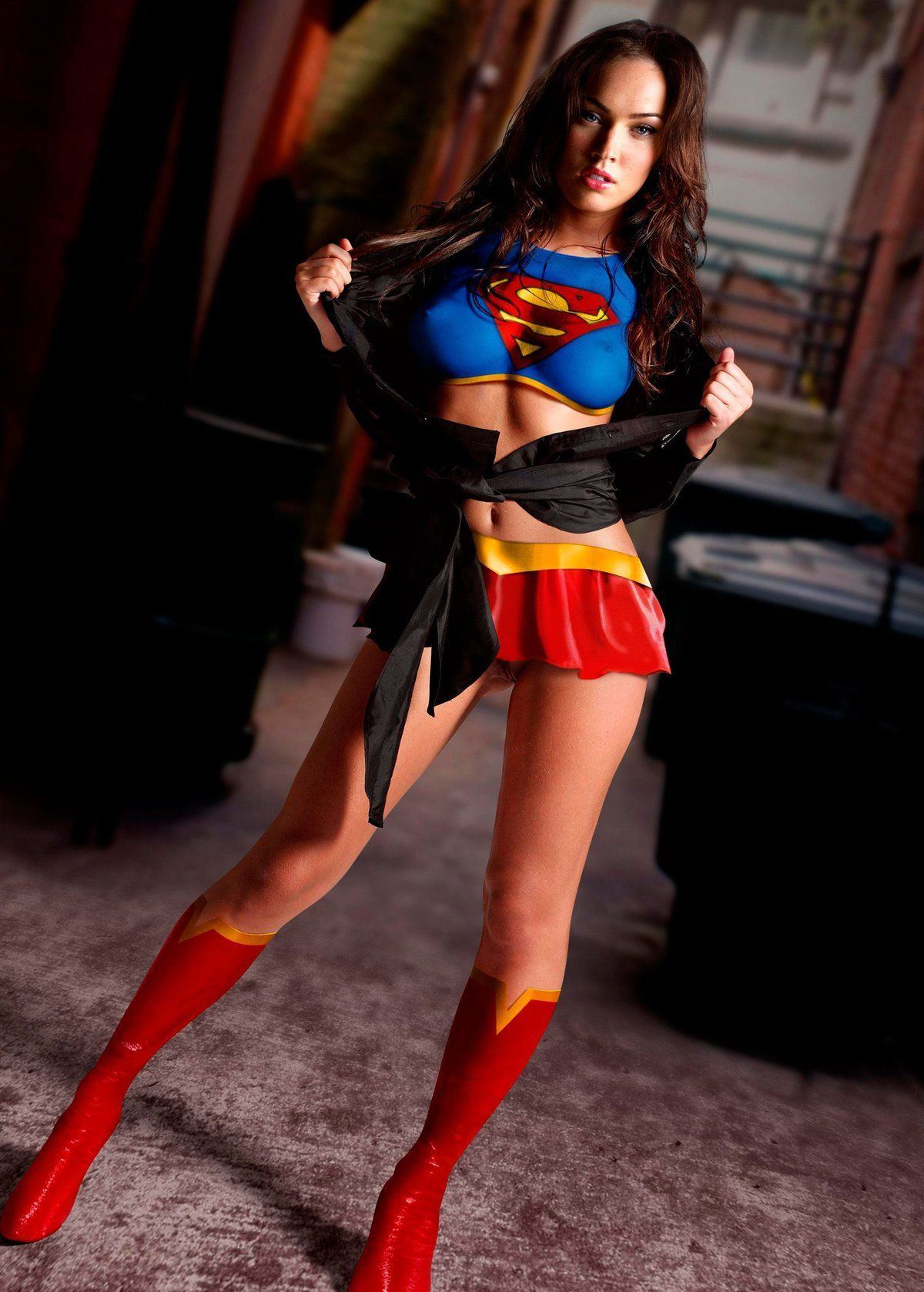 Supergirl naked pictures