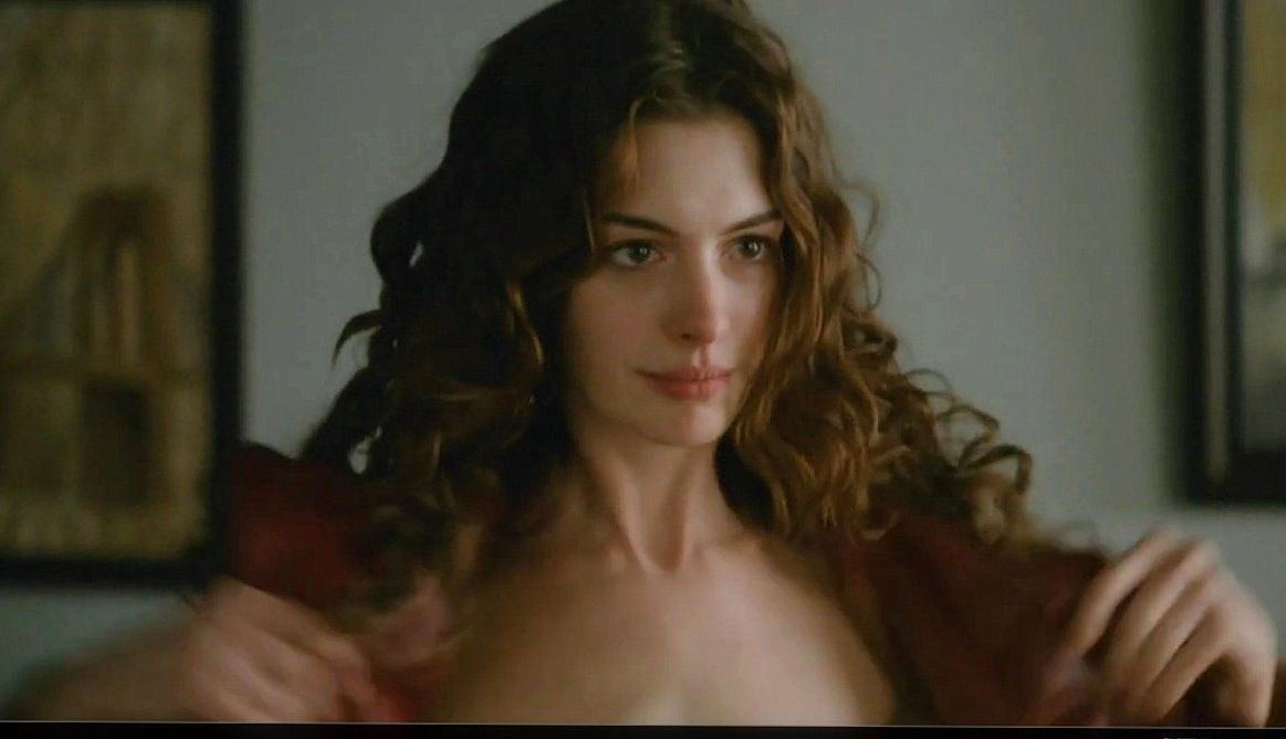 Gear B. reccomend Anne hathaway naked at the door
