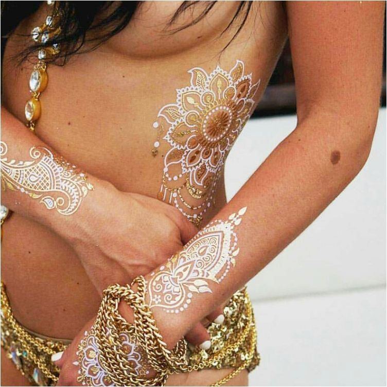 Henna on a nude body
