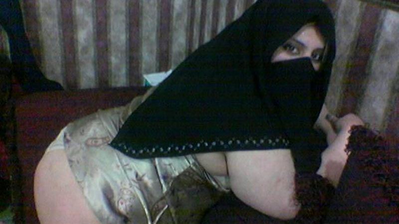 Big fat arab nude women
