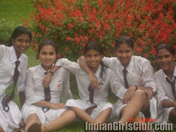 Gator recomended girls Srilankan uniforms sexy shcool