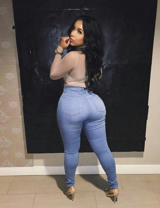 Nude Sexy Tight Jeans Ass