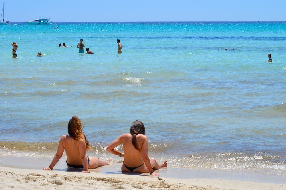 Yellowjacket reccomend Nudist beach in alcudia