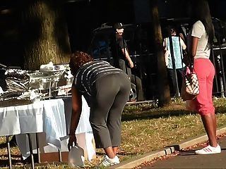 Ebony ass in spandex