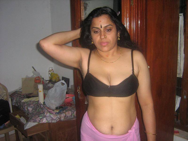 Kerala anty naken foto