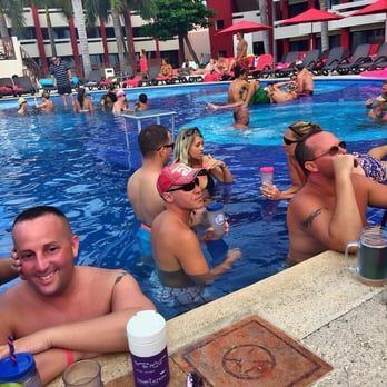 Cancun mexico nudist swinger pic