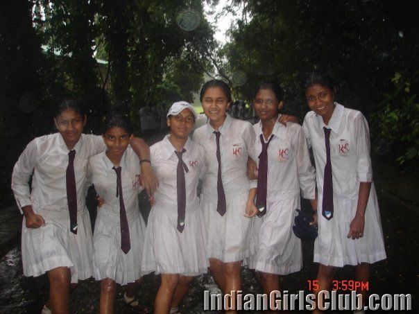 Inventor reccomend Srilankan shcool girls uniforms sexy