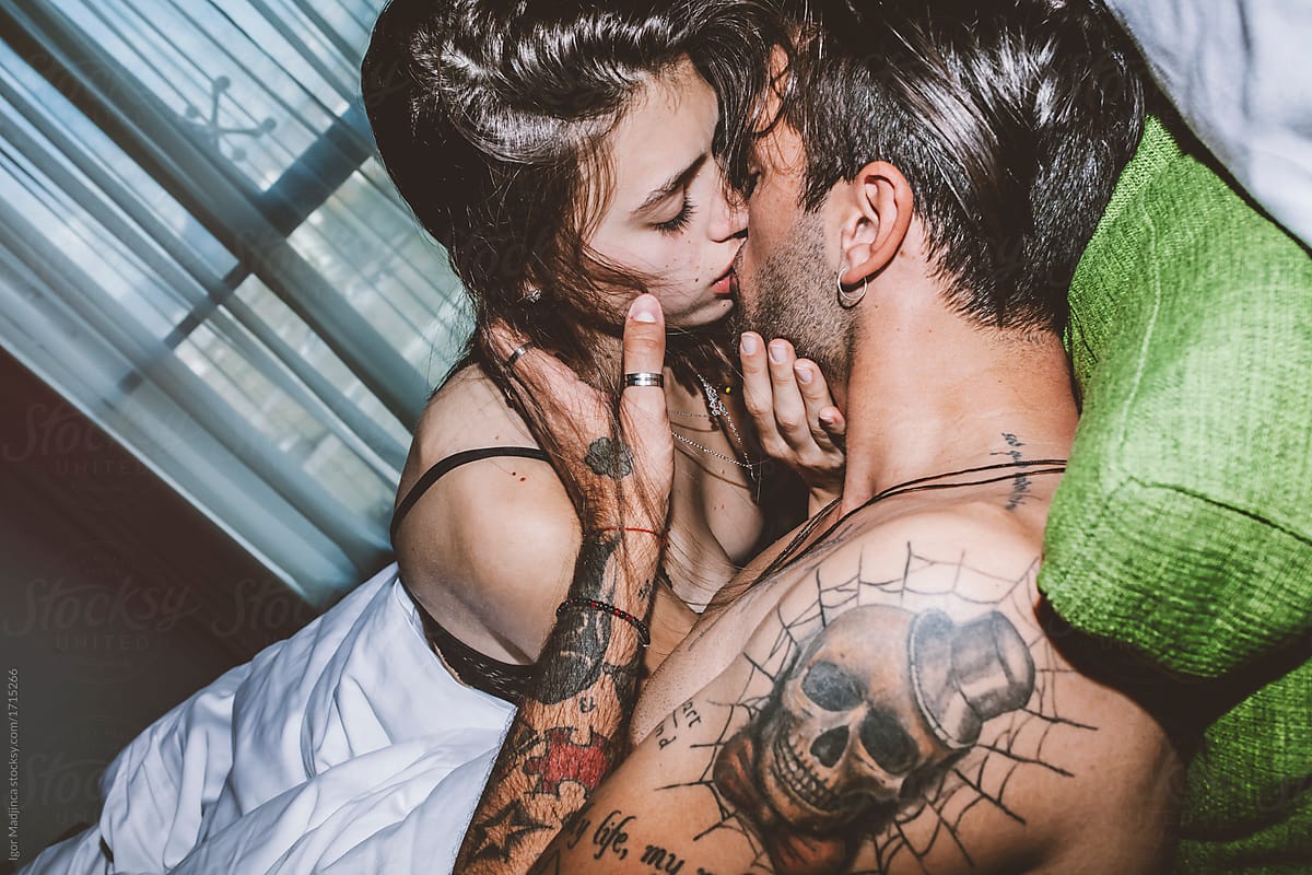 Bonbon reccomend Sexy nude tattooed couples