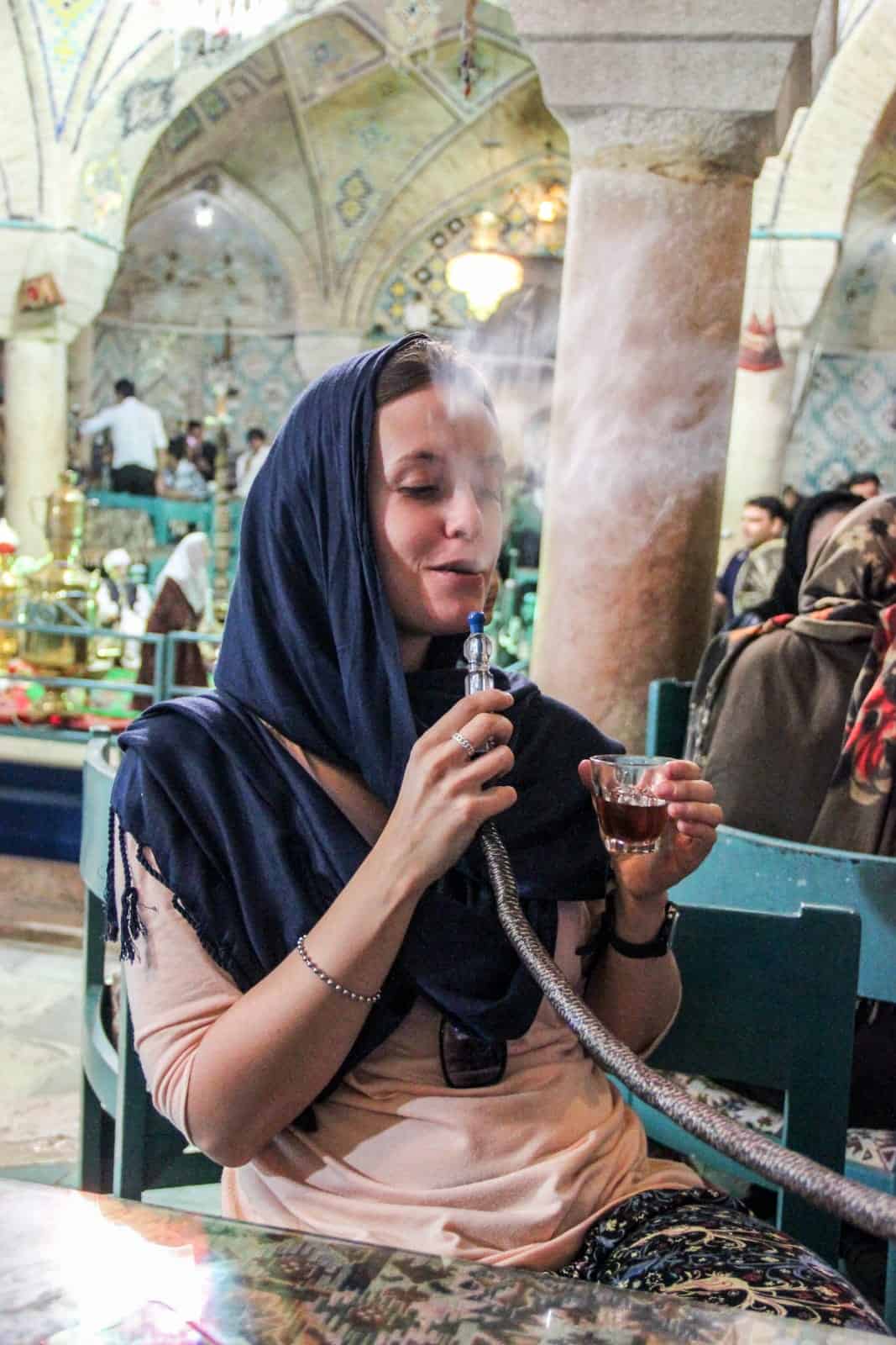Irani Girl Showing HER PUSSY LOOKS LIKE KATRINA KAIF.