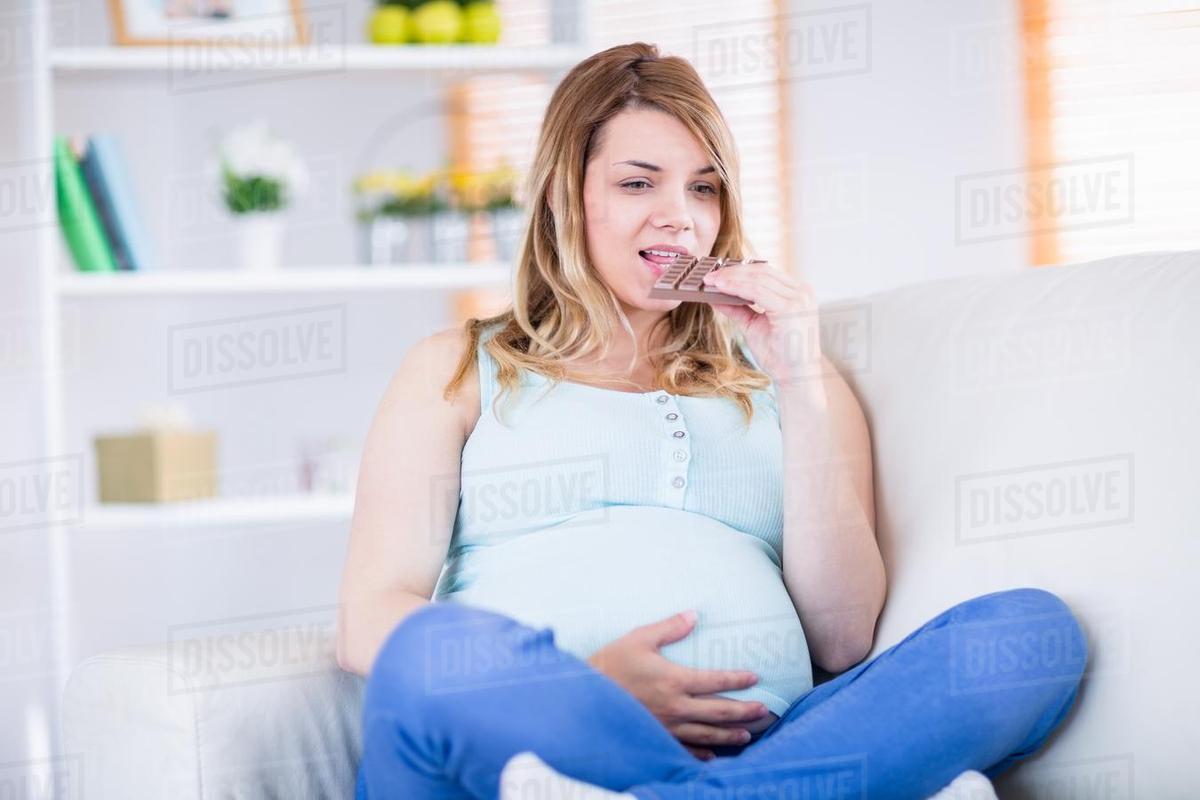 Can pregnant women eat chocolate