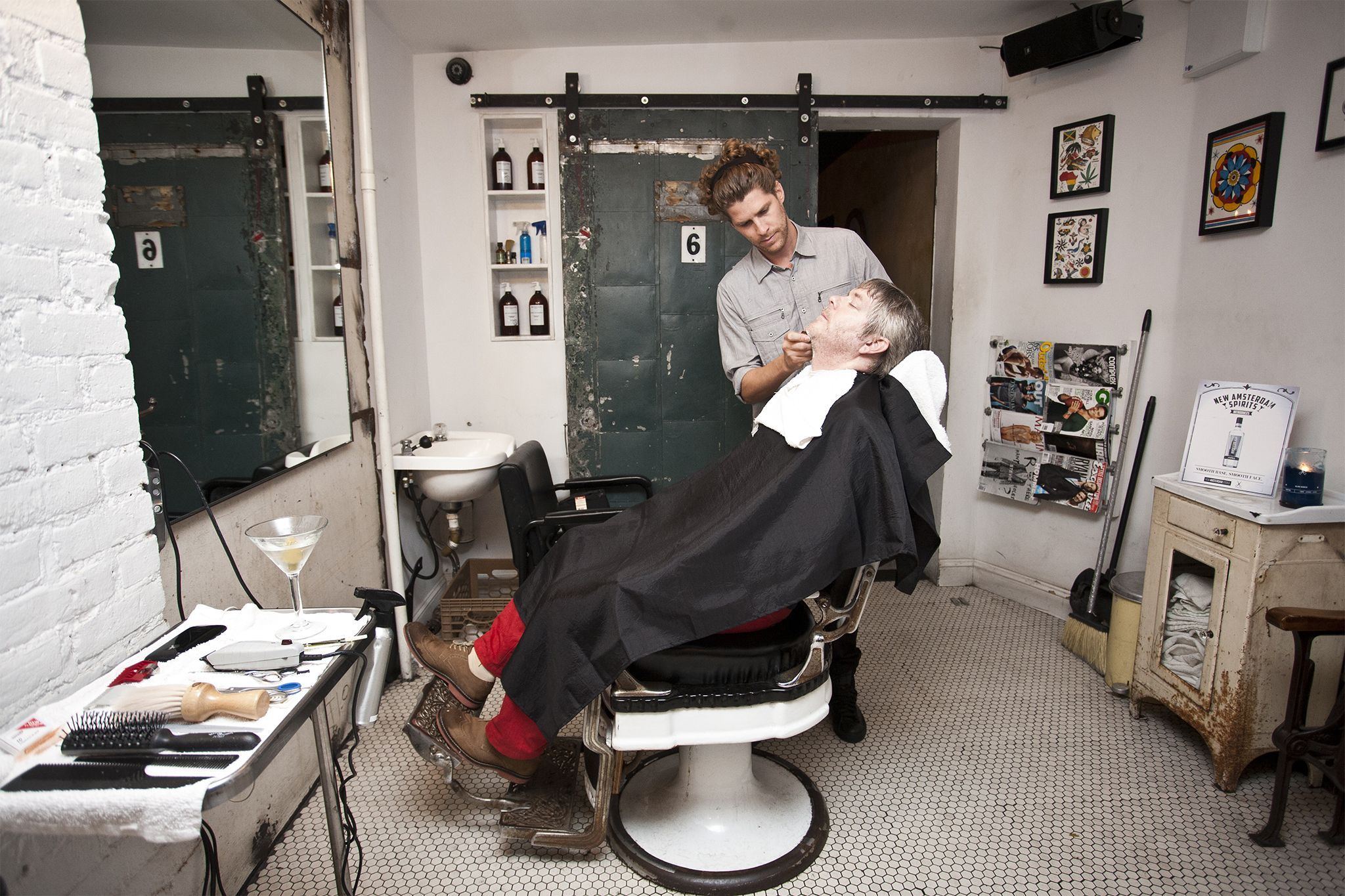 Terminator reccomend Ladies facial shave photos in barbershop