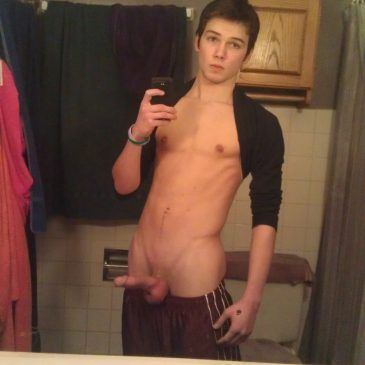 Naked teenager boy with a pennis