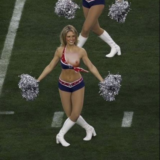Professional cheerleaders pussy slip