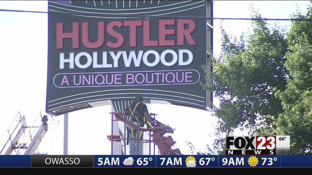 Twilight reccomend Hustler opens in detroit